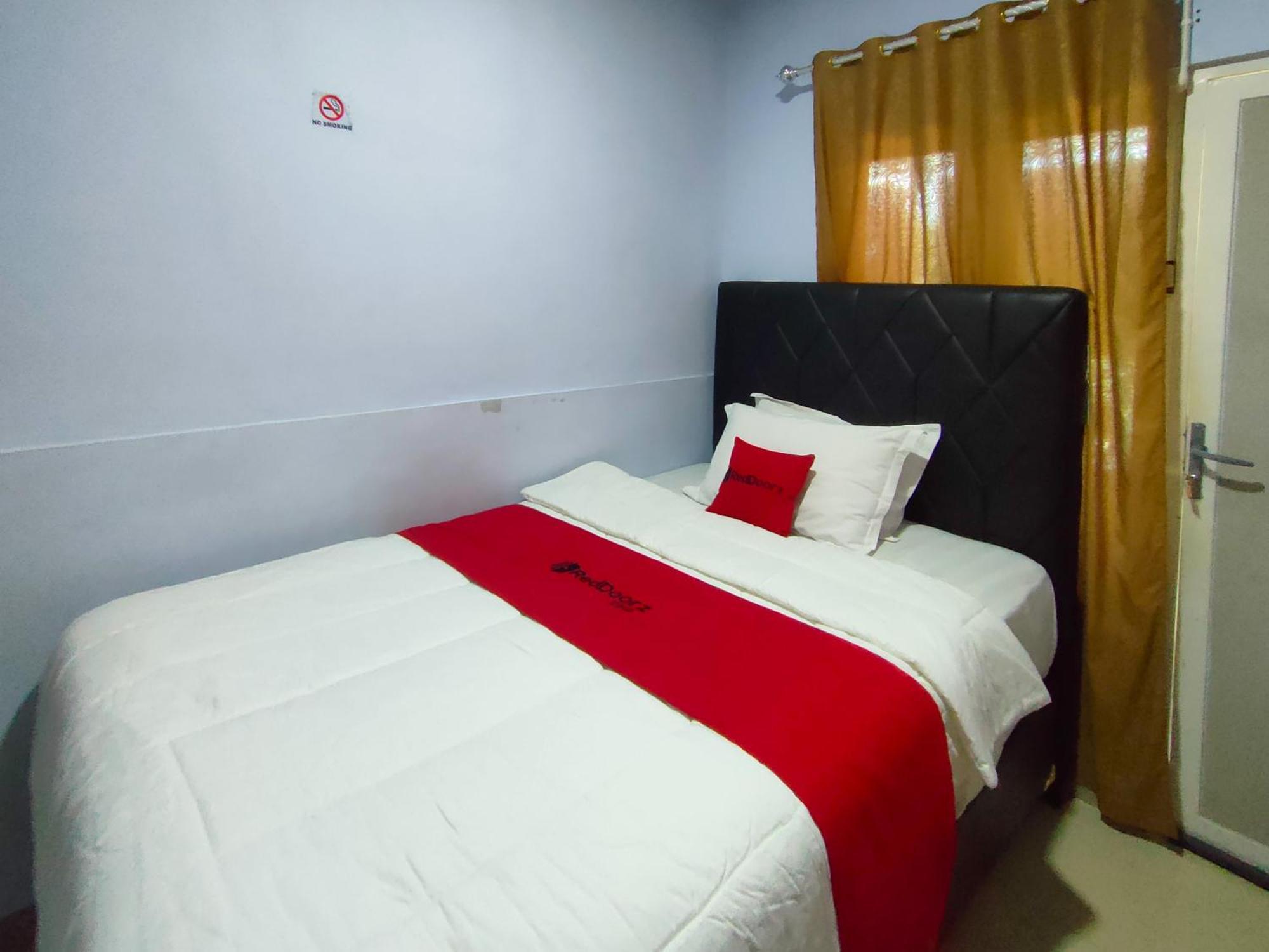 Reddoorz Syariah Near Stasiun Wates Ξενοδοχείο Wates  Εξωτερικό φωτογραφία