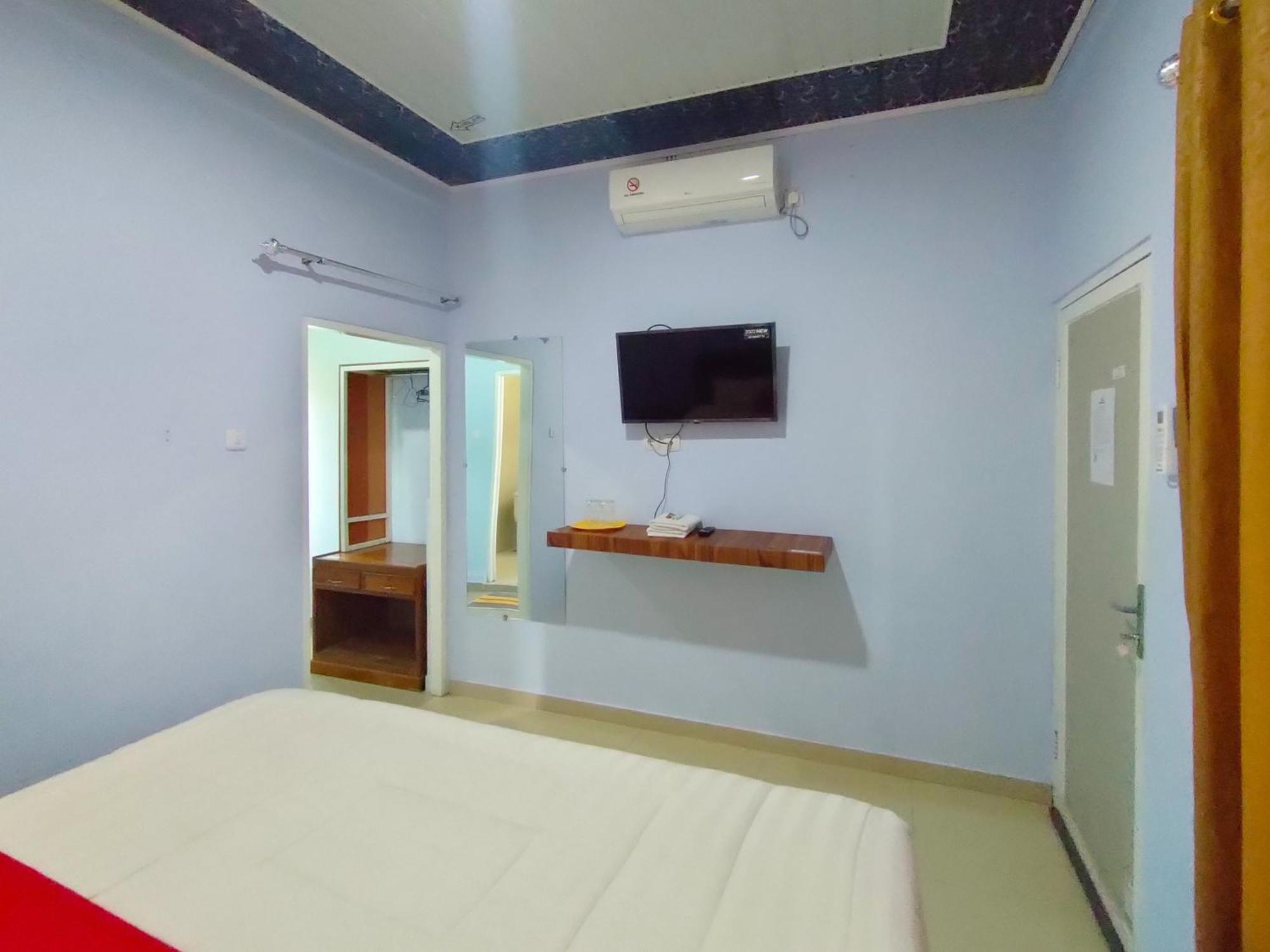 Reddoorz Syariah Near Stasiun Wates Ξενοδοχείο Wates  Εξωτερικό φωτογραφία