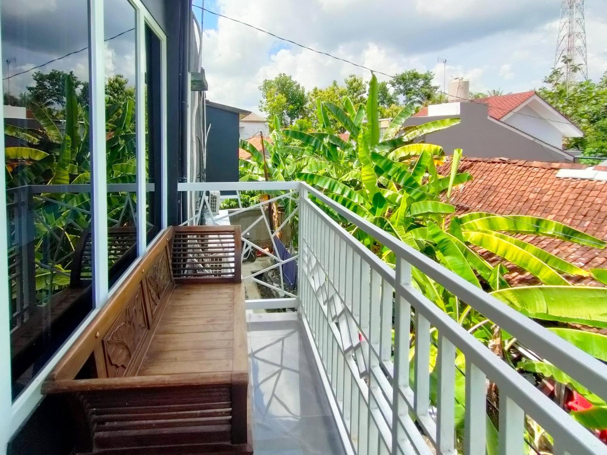 Reddoorz Syariah Near Stasiun Wates Ξενοδοχείο Wates  Εξωτερικό φωτογραφία